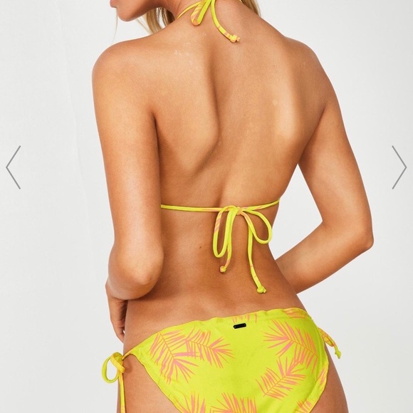 Volcom bikini - Picture 4 of 8